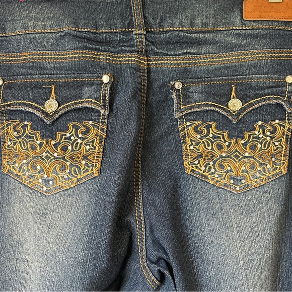 Almost Famous Jeans Distressed Bootcut Rhinestones Dark Wash Denim Womens 20 - Picture 3 of 11